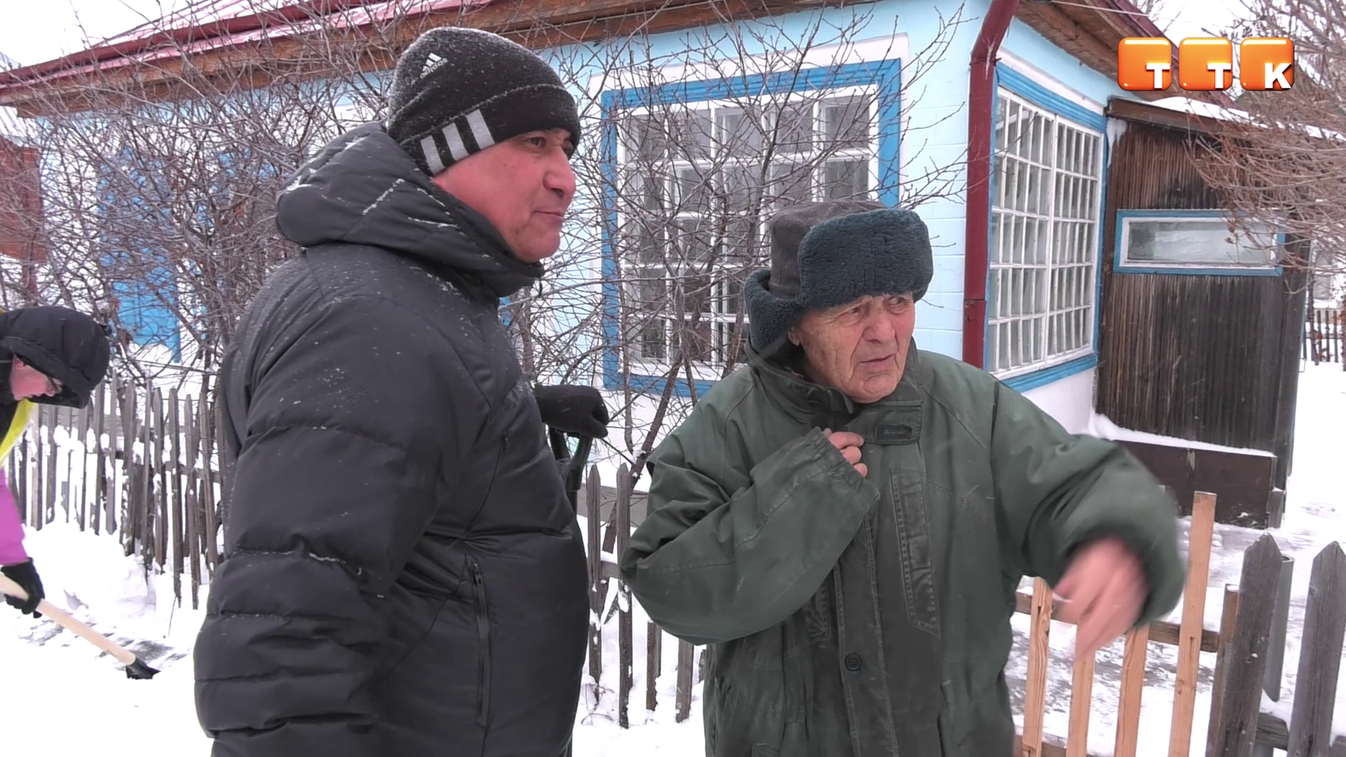 Аким Темиртау пришел на помощь коммунальным службам