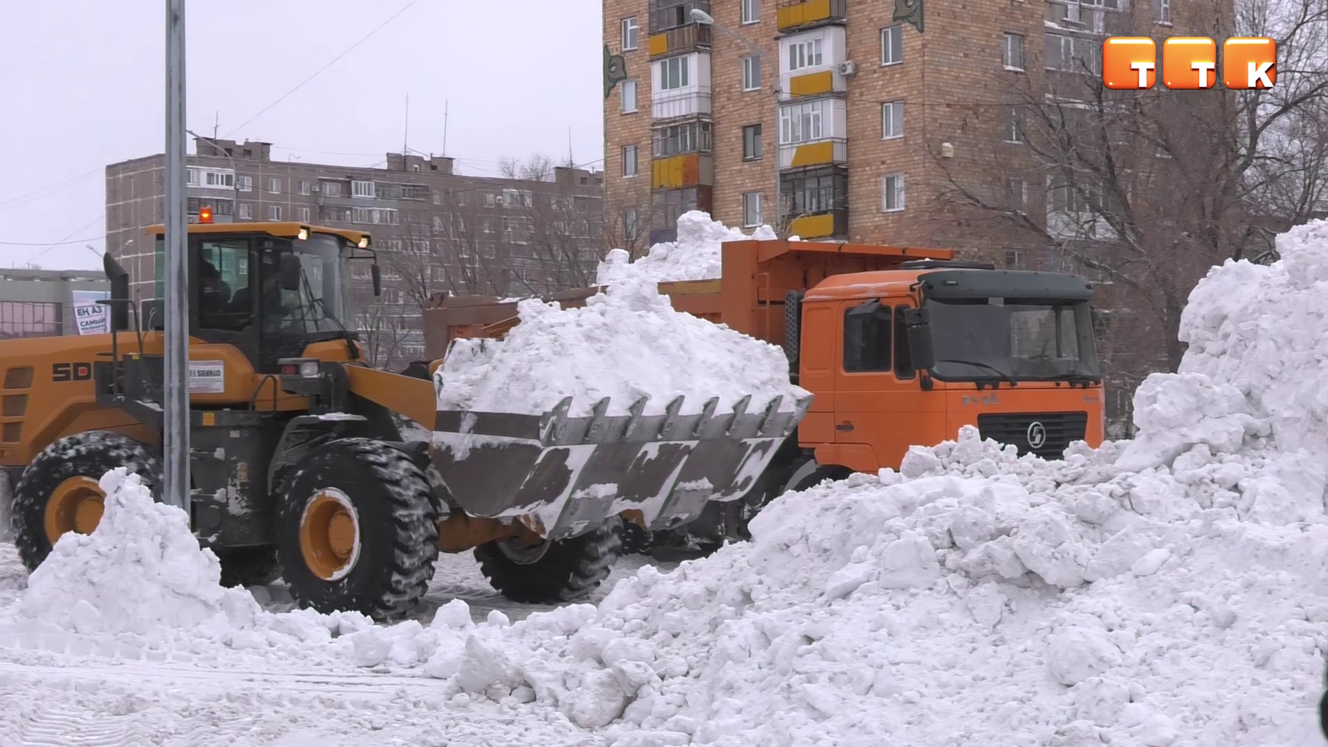 Убрать снег с городских территорий темиртаусцам предлагают своими силами