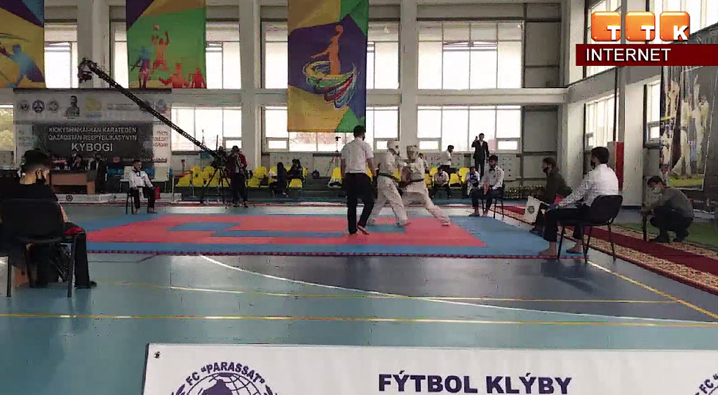 Три первых и четыре вторых