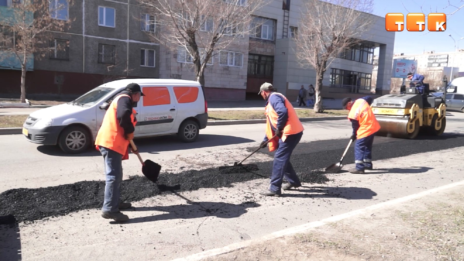 В Темиртау отремонтировали участок дороги от пр. Металлургов до пр. Б. Момышулы