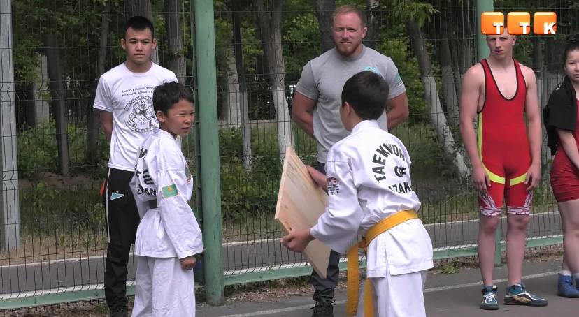 Для развития массового спорта